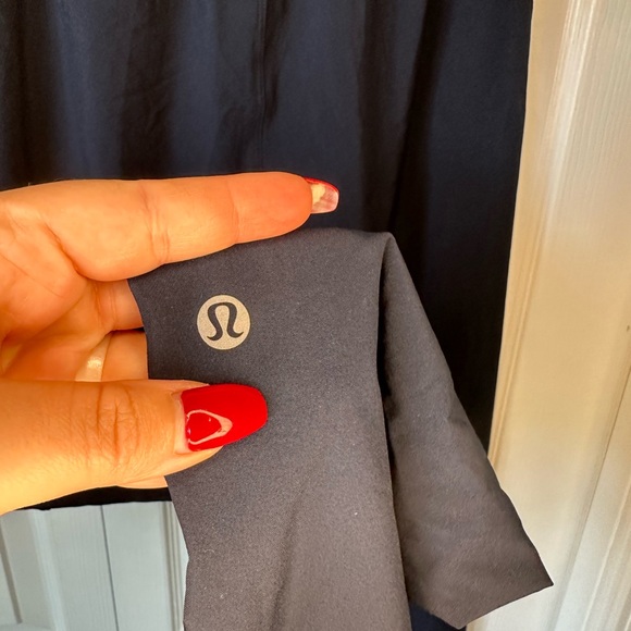 Like New Lululemon Ease Back In High-Rise Pant True Navy Sz.2 - Picture 6 of 9